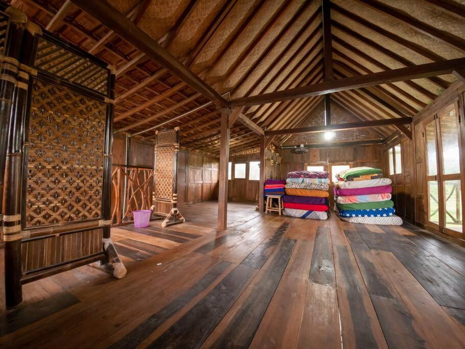 Villa Watu Kodok - Villa Located Close To The Beach Baron Ngoại thất bức ảnh