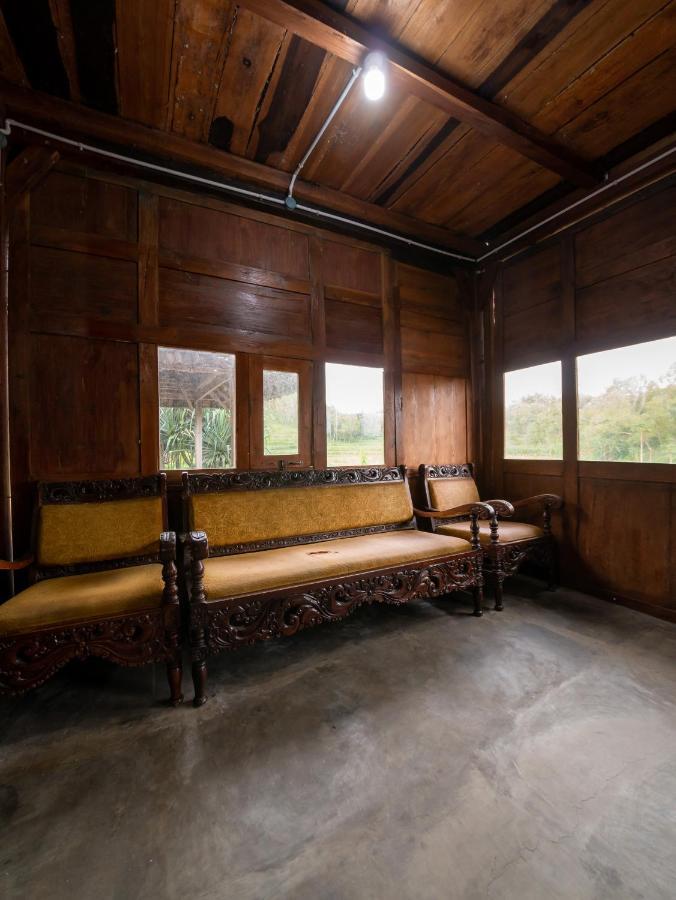 Villa Watu Kodok - Villa Located Close To The Beach Baron Ngoại thất bức ảnh